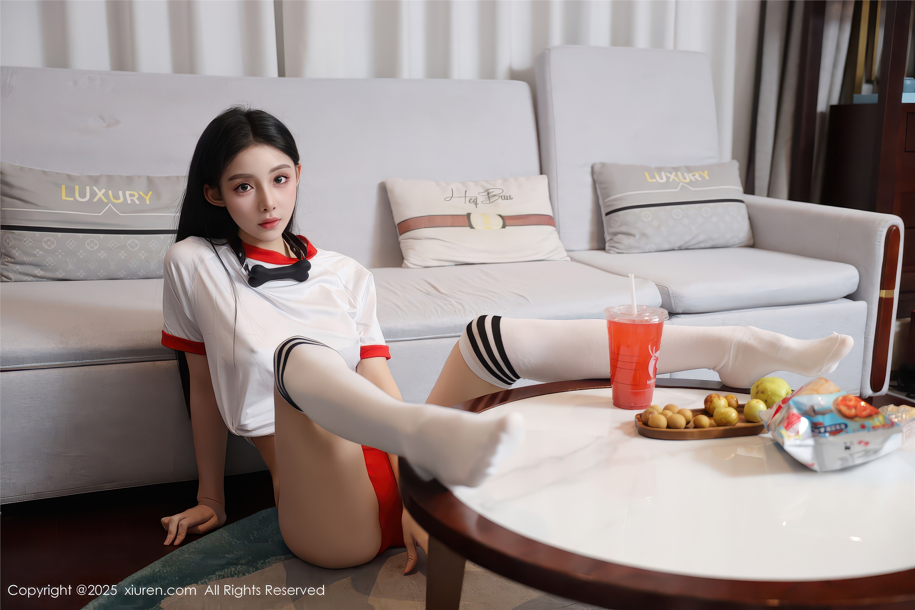 Xiuren秀人网 2025.12.16 NO.11110 许微微呀